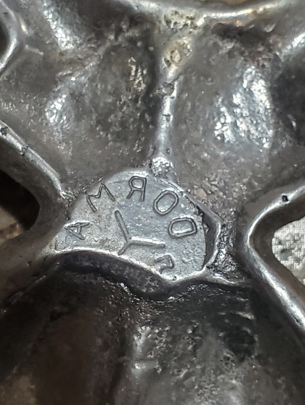 VINTAGE BEETLE CAST METAL ALUMINUM BOOT JACK. COLLECTIBLE. REMOVE BOOTS - Picture 6 of 8